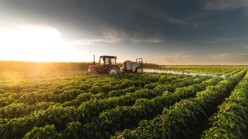 farm & tractor